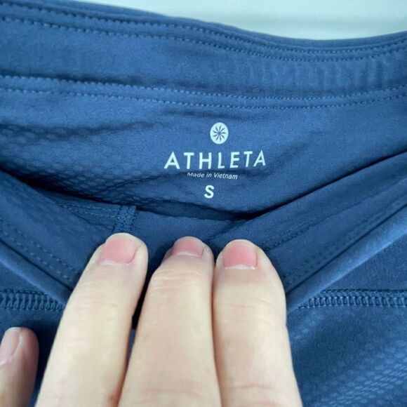 Athleta Dark Teal Blue Dobby Be Free Knicker Capri Leggings Size Small - Picture 3 of 5